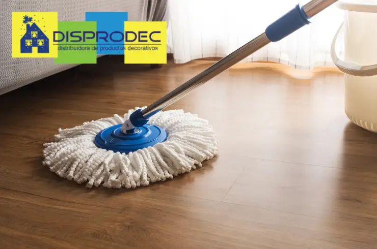 El mantenimiento especializado en pisos de madera es fundamental para evitar daños mayos mayores.