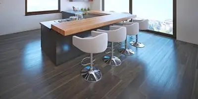 Pisos laminados y de madera aptos para cocinas, salas, y más